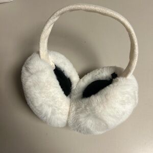 white ear muffs ❅